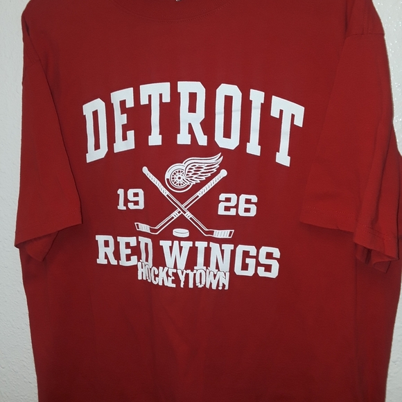 NHL Detroit Red Wings Men's Shirt - Picture 9 of 11